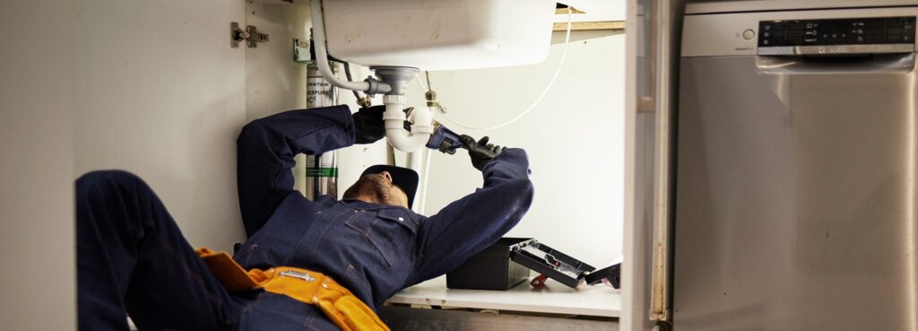 10 Common Plumbing Problems And How To Fix Them