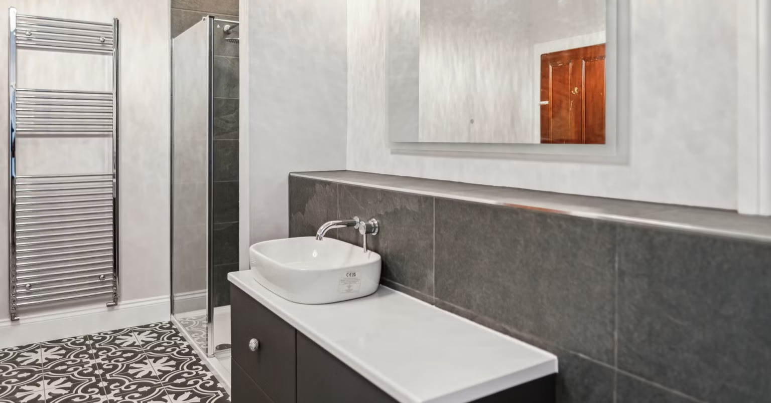 Bathroom Fitters Edinburgh | Installers You Can Trust - SD Plumbing ...