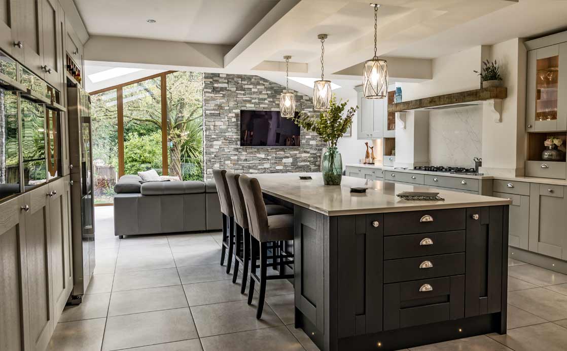 Modern Shaker kitchen in Duddingston