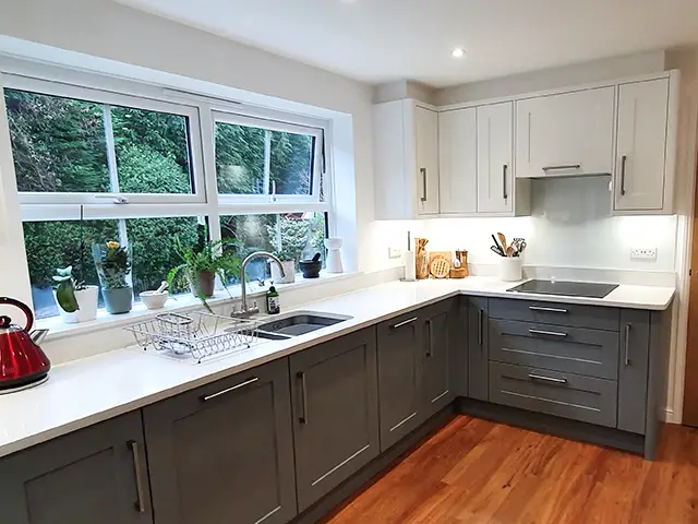 Modern Shaker kitchen in Duddingston